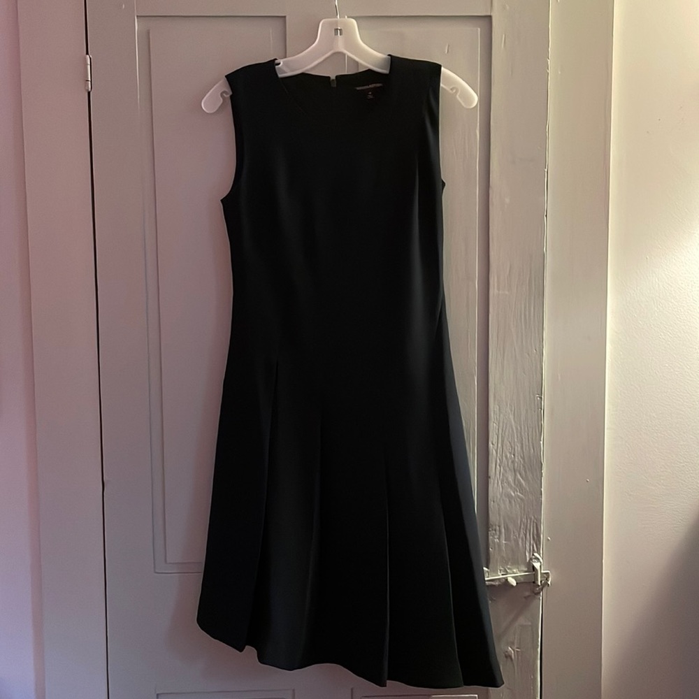 Navy Blue Banana Republic (Knee length). |used|